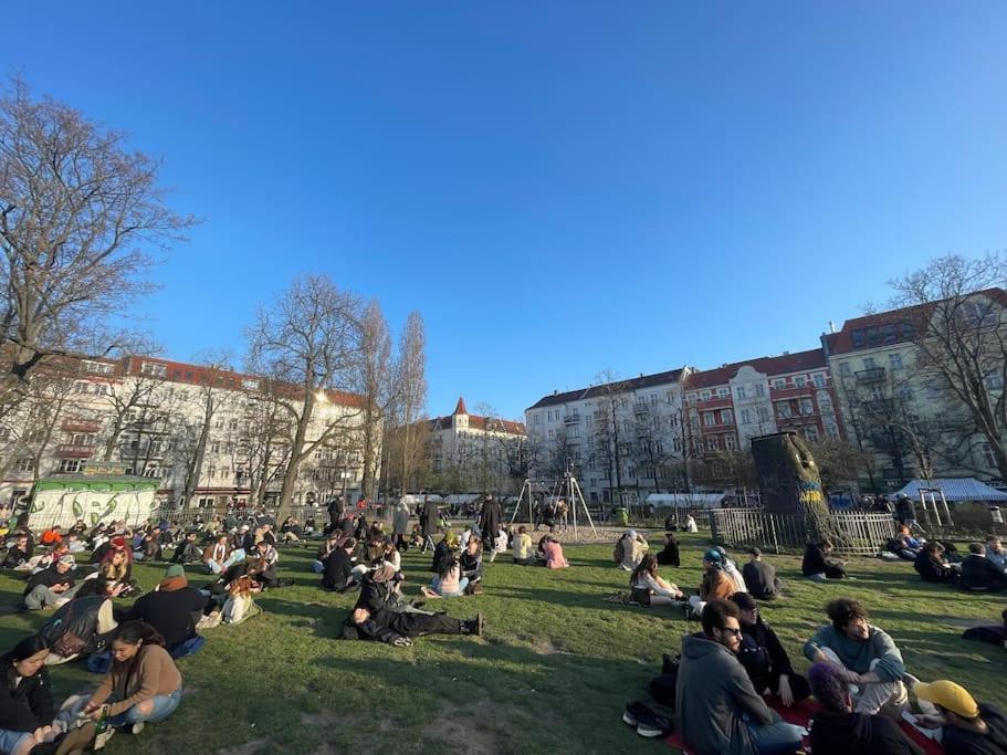 2 Zimmer Apartment Mit Parkplatz ベルリン エクステリア 写真